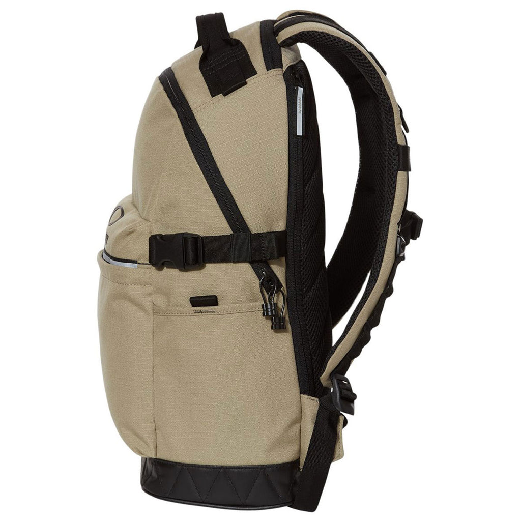 Oakley Rye 23L Utility Backpack