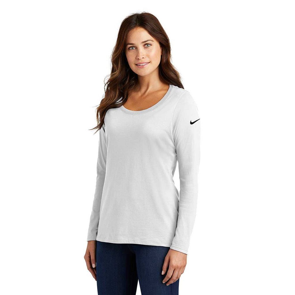 Nike Women's White Core Cotton Long Sleeve Scoop Neck Tee